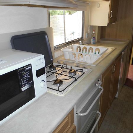 Balatonszárszó Kenge Apartmanok מראה חיצוני תמונה